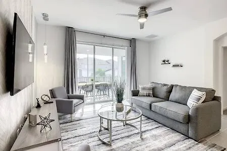 Awesome Thematic 3Br Condo With Garage & Waterpark